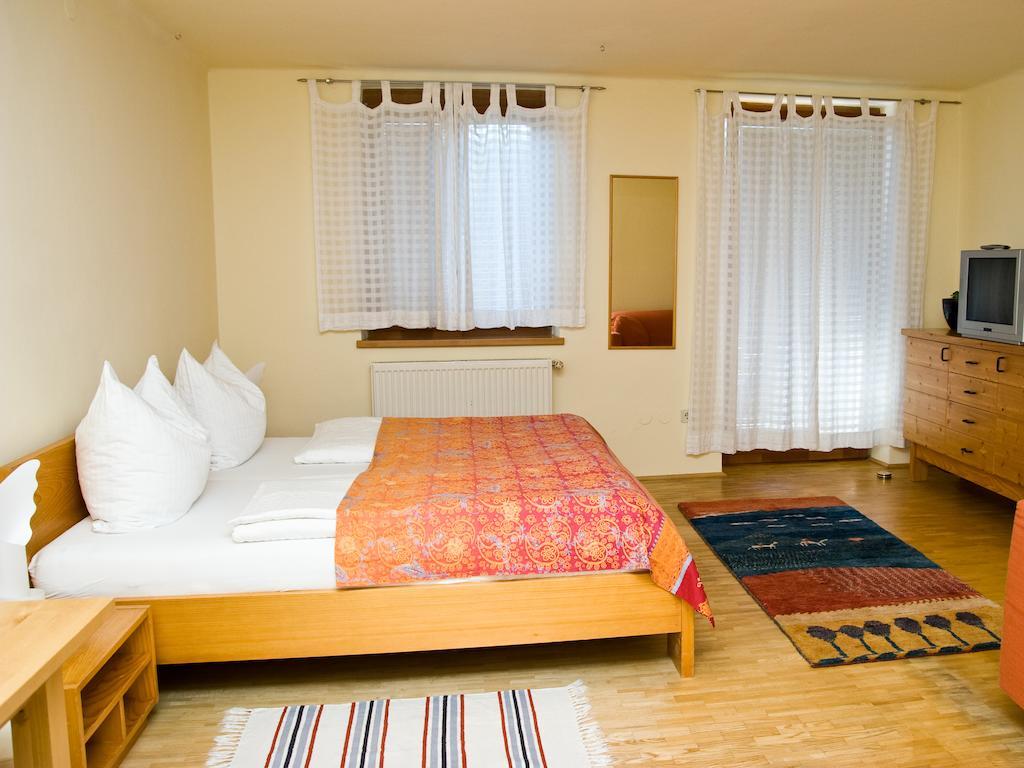 Pension Popotnik Villach Ruang foto
