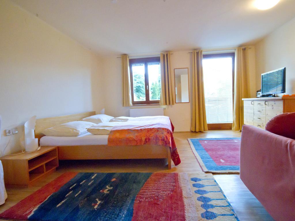 Pension Popotnik Villach Ruang foto